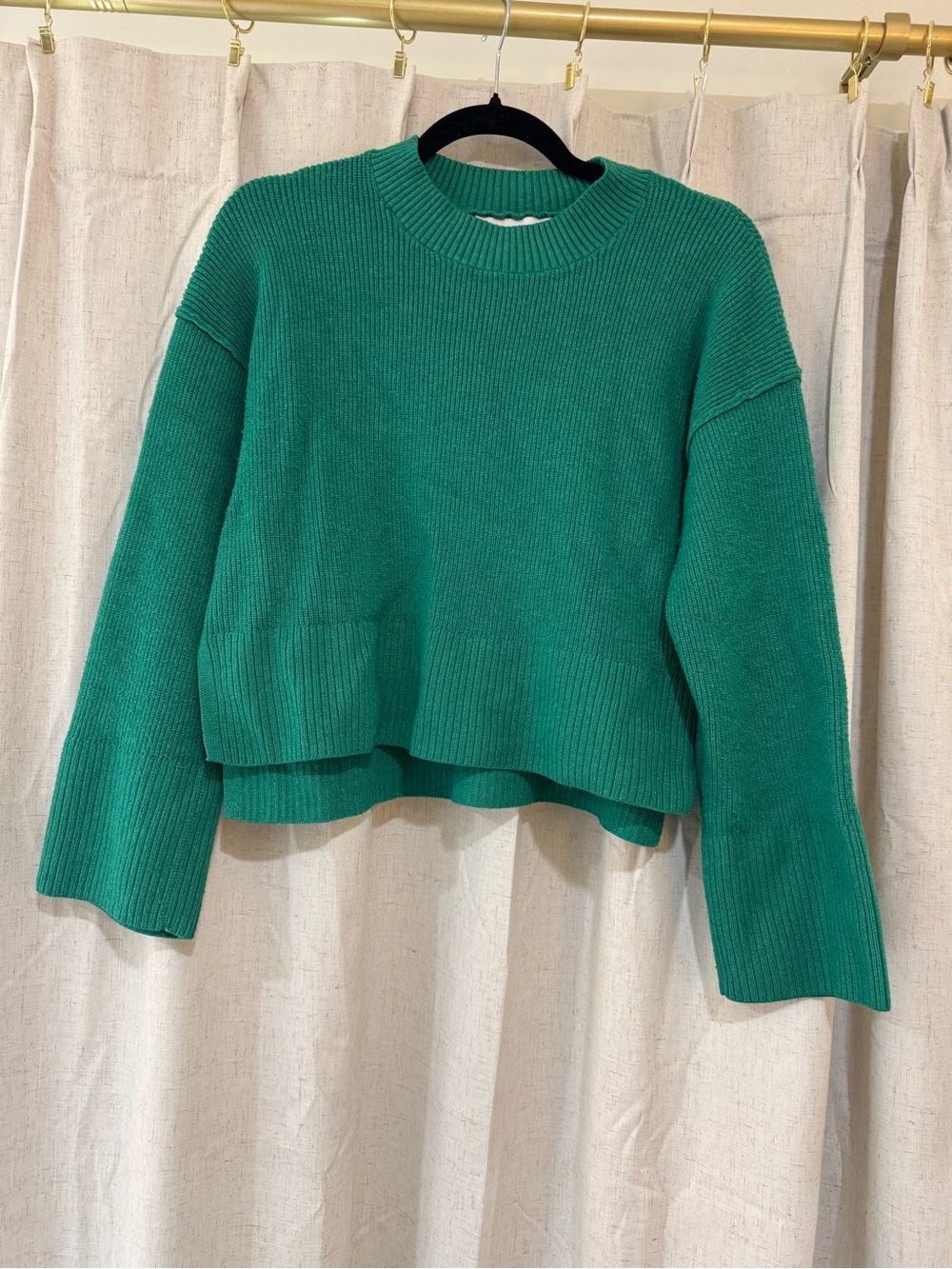 Pink Rose Emerald Green Ribbed Crewneck Sweater